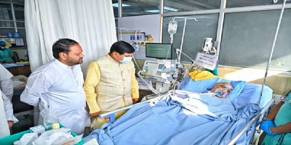 मुख्यमंत्री डॉ. यादव ने अस्पताल पहुंचकर पूर्व विधायक राव राजकुमार यादव के स्वास्थ्य की ली जानकारी