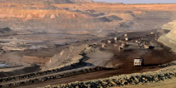 रेयर अर्थ के लोगो का प्रतीकात्मक चित्र रेयर अर्थ के लोगो का प्रतीकात्मक चित्र