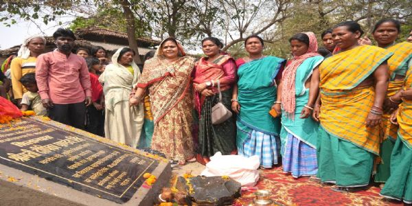 मंत्री दीपिका पांडेय सिंह ने कई योजनाओं का किया शिलान्यास