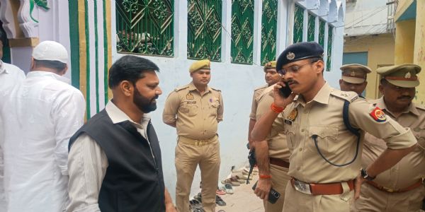 जौनपुर में अलविदा जुमे की नमाज शांतिपूर्ण ढंग से संपन्न