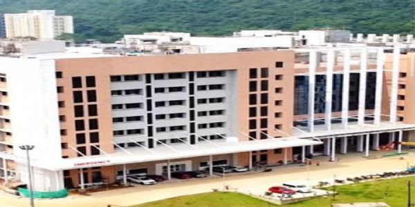 जमशेदपुर एमजीएम अस्पताल में युवक ने चौथी मंजिल से कूदकर दी जान