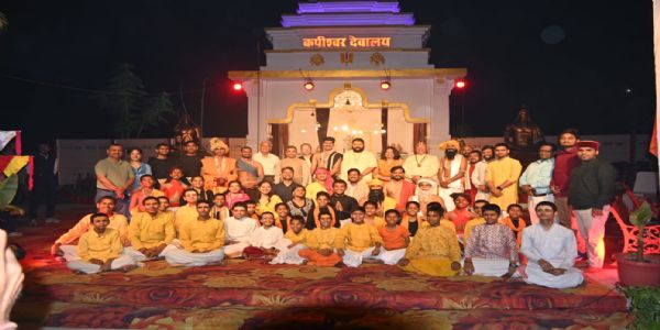 संस्कृत मंचन से सजी सांस्कृतिक शाम: ‘दूतवाक्यं’ ने मोहा दर्शकों का मन