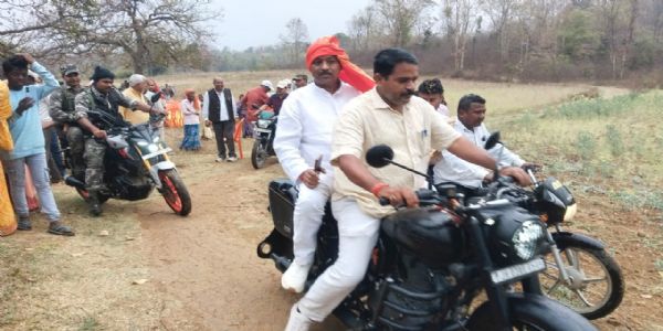 आजादी के बाद पहली बार जर्जर सडकों की स्थिति सुधारेंगे विधायक