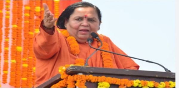 उमा भारती का बड़ा बयान, कहा- जब तक जीयूंगी, तब तक राजनीति करती रहूंगी