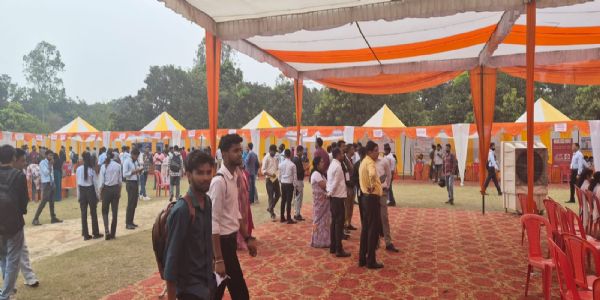 सीतापुर में वृहद रोजगार मेले का आयोजन