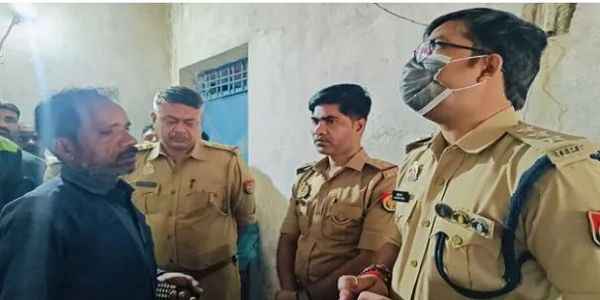 लखनऊ में पति-पत्नी और बेटे ने जहर खाया, मां-बेटे की माैत