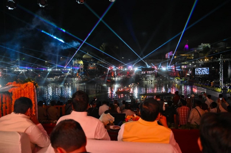 धर्मनगरी उज्जैन में राम घाट पर आयोजित भव्य सृष्टि आरम्भ उत्सव