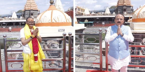 यूपी के उप मुख्यमंत्री ब्रजेश पाठक और दिल्ली के गृह मंत्री आशीष सूद ने किए महाकाल के दर्शन यूपी के उप मुख्यमंत्री ब्रजेश पाठक और दिल्ली के गृह मंत्री आशीष सूद ने किए महाकाल के दर्शन