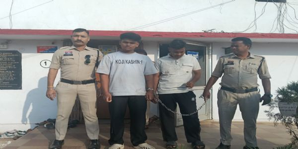 रायपुर : महँगी गाड़ियों में घूमने का शौक बना चोरी की वजह, दो नाबालिग समेत चार आरोपित गिरफ्तार