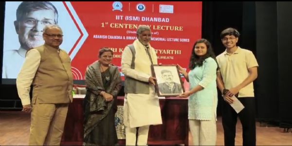 कैलाश सत्यार्थी ने आईआईटी (आईएसएम) के छात्रों से किया वंचित वर्गों के लिए काम करने का आह्वान