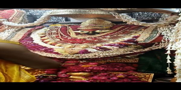 नवरात्र के तीसरे दिन विंध्यधाम में उमड़ा आस्था का महासैलाब, सात लाख श्रद्धालुओं ने लगाई हाजिरी