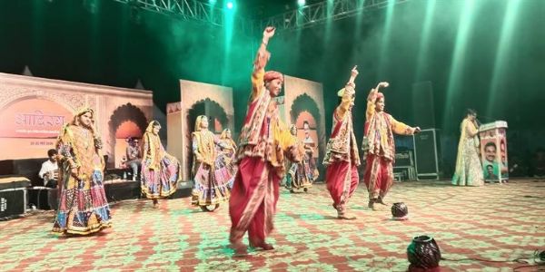 आदिरंग महोत्सवः गणगौर नृत्य, ढीमसा नृत्य, लहंगी नृत्य और भीली गायन का हुई प्रस्तुति