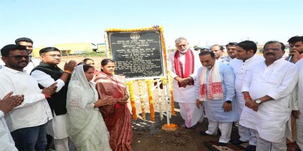 छिंदवाड़ाः मंत्री प्रहलाद पटेल ने किया विभिन्न निर्माण कार्यों का भूमिपूजन