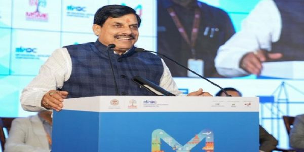 जयपुर में राजस्थान के निवेशकों को संबोधित करते हुए मप्र के मुख्यमंत्री जयपुर में राजस्थान के निवेशकों को संबोधित करते हुए मप्र के मुख्यमंत्री