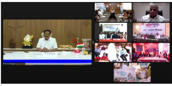 केंद्रीय जल शक्ति मंत्री सी. आर. पाटिल और राज्य मंत्री वी. सोमन्ना वर्चुअल माध्यम से केंद्रीय जल शक्ति मंत्री सी. आर. पाटिल और राज्य मंत्री वी. सोमन्ना वर्चुअल माध्यम से