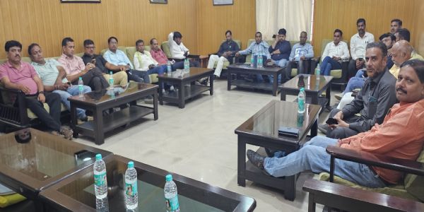 प्रेस क्लब कोडरमा की बैठक में नया चुनाव कराने का निर्णय