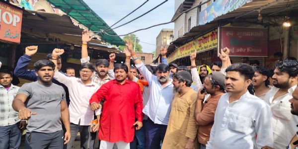 गुरुग्राम: समझौते के तहत बंद नहीं हुई मीट की दुकानें तो शिवसैनिक बंद कराने पहुंचे