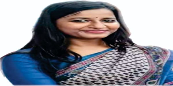 विस्थापन और मुआवजे की लड़ाई का नेतृत्व करने के कारण ध्वस्त किया पिता का घर : अम्बा