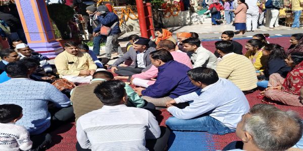 नैनीताल में साटा क्लब की डायमंड जुबली पर मां नयना देवी मंदिर में विशेष पूजा-अर्चना