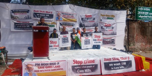 मेघालय के गारो हिल्स में बांग्लादेशी घुसपैठ के खिलाफ जंतर-मंतर पर प्रदर्शन, कार्रवाई की मांग
