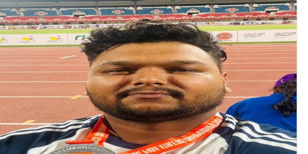 राष्ट्रीय पैरा एथलेटिक्स क्षेत्र के युवा ने जीता सिल्वर मेडल