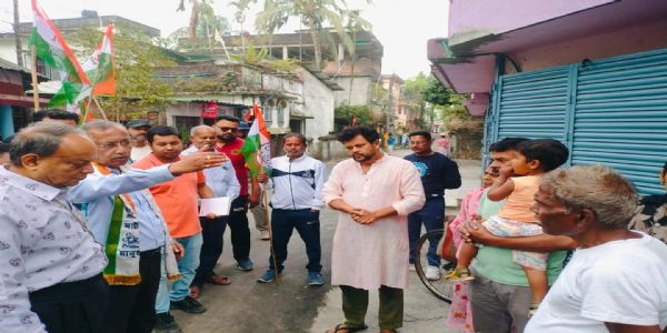 प्रचार के दौरान जनता के सवालों से घिरे गौतम देव