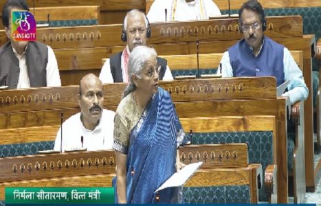 वित्त मंत्री ने लोकसभा में 