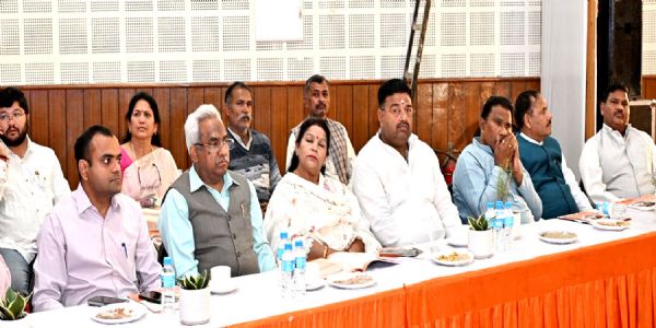 मुख्यमंत्री के नेतृत्व में अंतिम छोर तक पहुंच रहा योजनाओं का लाभ: मदन कौशिक