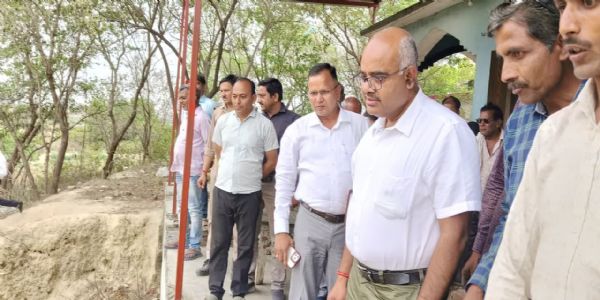 नई तकनीक और नवाचार से खेती में बढ़ रही आय, भीटी हवेली गांव बना मॉडल : जिलाधिकारी