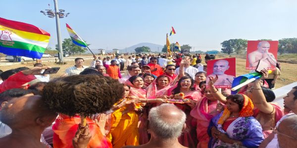 राजकीय अतिथि के मंगल प्रवेश में शामिल हुआ दिगंबर जैन समाज