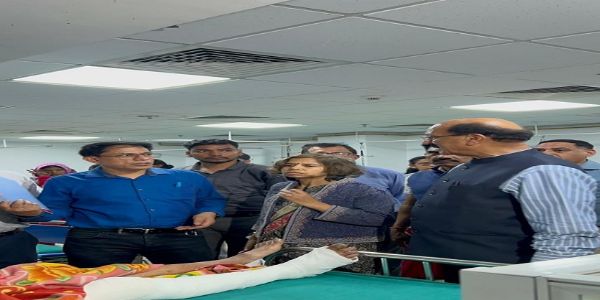 कारभार संभालने के बाद स्वास्थ्य मंत्री ने दून अस्पताल का किया निरीक्षण,व्यवस्थाओं समीक्षा की