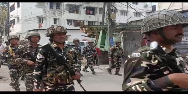 सिलीगुड़ी में चुनाव से पहले सुरक्षा कड़ी, केंद्रीय बलों का रूट मार्च