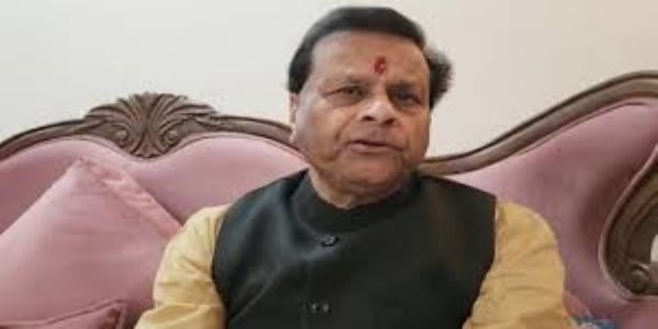 वरिष्ठ भाजपा नेता जयभान सिंह पवैया आज राज्य वित्त आयोग अध्यक्ष पद का पदभार ग्रहण करेंगे