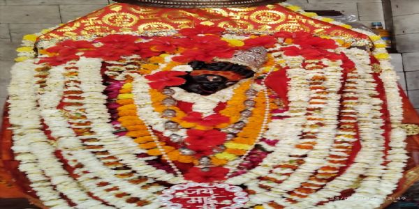 कंकाल काली की रहस्यमयी प्रतिमा के दर्शन को उमड़े भक्त