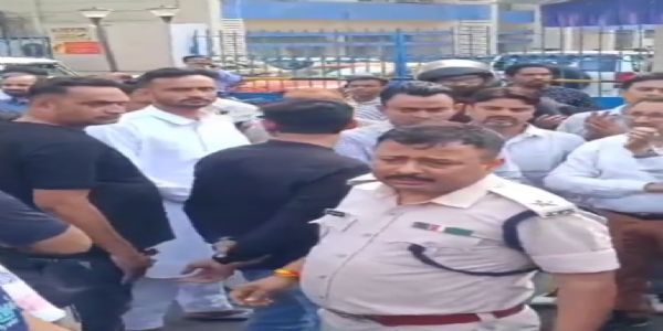 टीएमएच में मरीज के परिजन से सुरक्षा कर्मियों ने की मारपीट