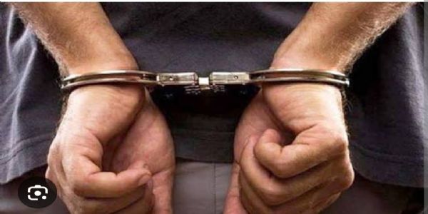 25 हजार के इनामी बदमाश ने जौनपुर की अदालत में किया आत्मसमर्पण