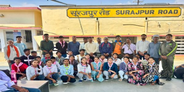 सूरजपुर से 40 सदस्यीय स्काउट-गाइड दल पंचमढ़ी शिविर के लिए रवाना