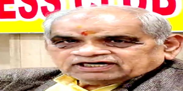 अर्ध कुंभ को कुंभ बताना धार्मिक परंपराओं से छेड़छाड़: अशोक त्रिपाठी