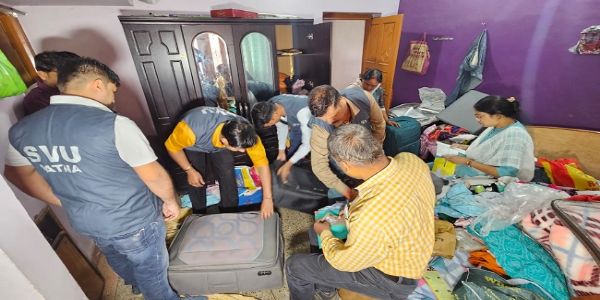 शिवहर जिले के उप विकास आयुक्त ब्रजेश कुमार के घर सहित कार्यालयों पर एसवीयू की रेड