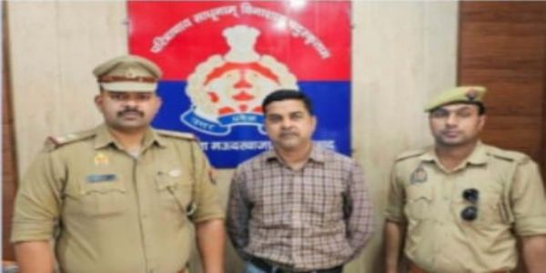 फर्रुखाबाद में माफिया अनुपम दुबे गिरोह का सदस्य अंकू पाठक गिरफ्तार