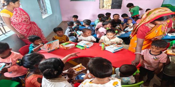 लेडीज़ सर्कल ने आंगनवाड़ी नर्सरी स्कूल का किया कायाकल्प