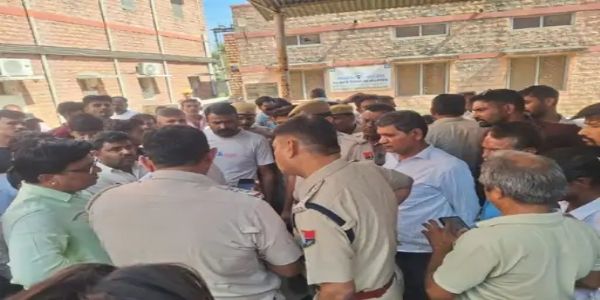 किराना व्यापारी की संदिग्ध मौत, हाईवे पर मिला शव