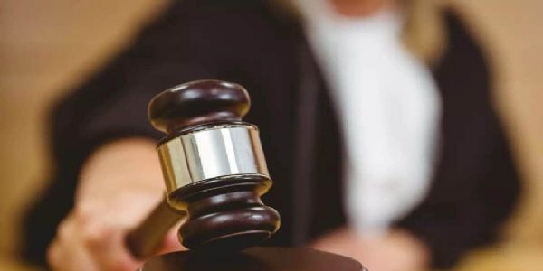 पुलिस केस डायरी में जज के व्यवहार की शिकायत अवमानना नहीं