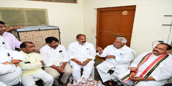 तेलंगाना : कांग्रेस के वरिष्ठ नेता टी. जीवन रेड्डी ने दिया इस्तीफा