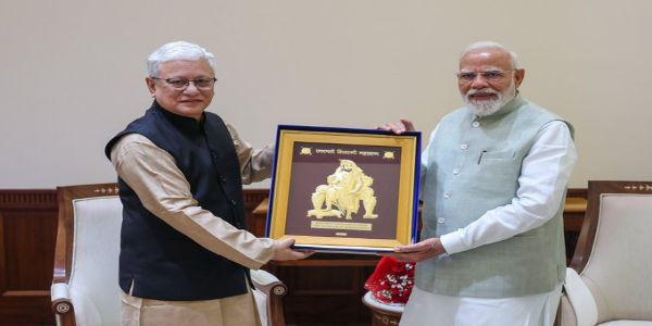 महाराष्ट्र के राज्यपाल और राजस्थान के मुख्यमंत्री ने प्रधानमंत्री से की मुलाकात