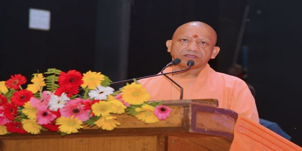 पंचर साइकिल नहीं कर पाएगी बुलेट ट्रेन की स्पीड वाली सरकार का मुकाबला : सीएम योगी