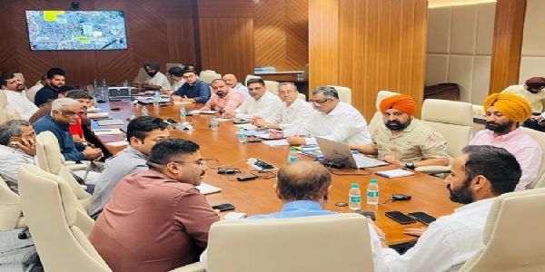 आईपीएल मुकाबले से पहले तैयारियों का जायजा, दर्शकों को बेहतर अनुभव देने पर जोर