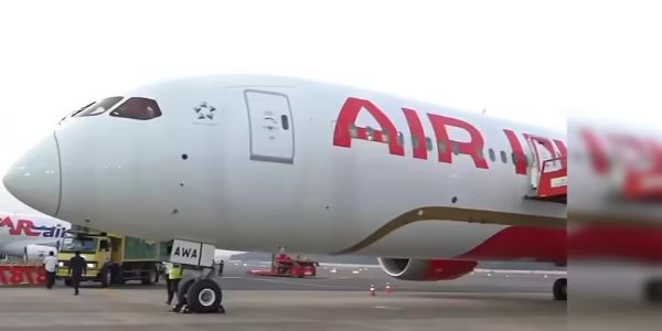 एयर इंडिया के विमान का जारी फोटो एयर इंडिया के विमान का जारी फोटो