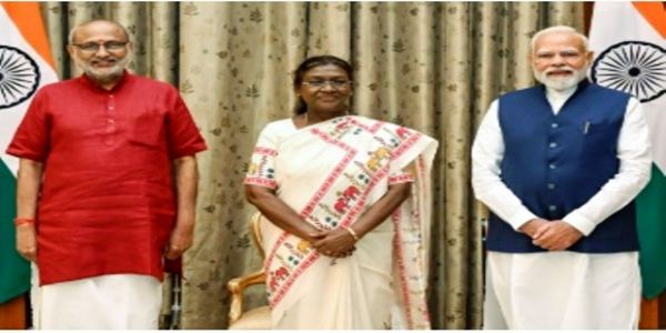 राष्ट्रपति द्रौपदी मुर्मू, उपराष्ट्रपति सीपी राधाकृष्णन और प्रधानमंत्री नरेन्द्र मोदी (फाइल फोटो)