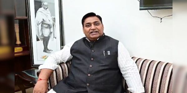 फ्रांसीसी कंपनी को जमीन आवंटन में देरी पर सियासत तेज, कांग्रेस ने सरकार को घेरा